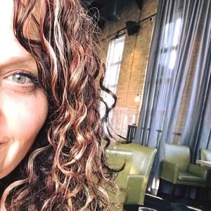 Meet your Posher, Lori